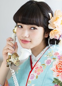 Нана Комацу